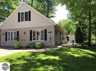 6437 W Lakeview Dr, Lake City, MI 49651