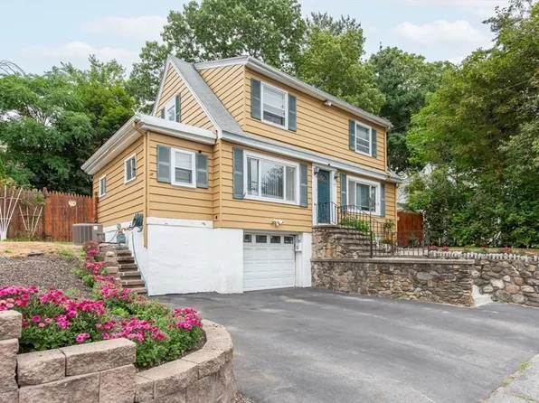 119 Lawrence St, Methuen, MA 01844