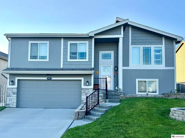 8626 Reynolds St, Omaha, NE 68122