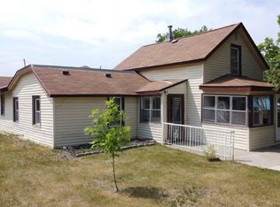 1222 6th St N, Cannon Falls, MN 55009