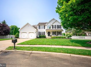 9 Toby Wells Ct, Delran, NJ 08075