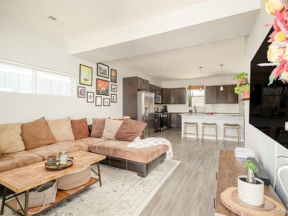 3rd image of 7911 Navajo Street