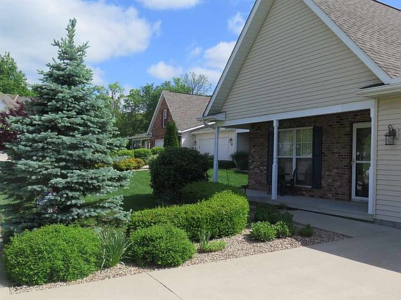 4th image of 1138 W Sugarberry Ct