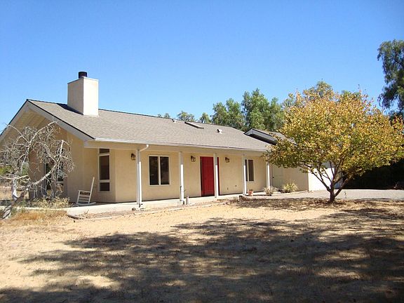 3rd image of 1345 Deer Trail Ln