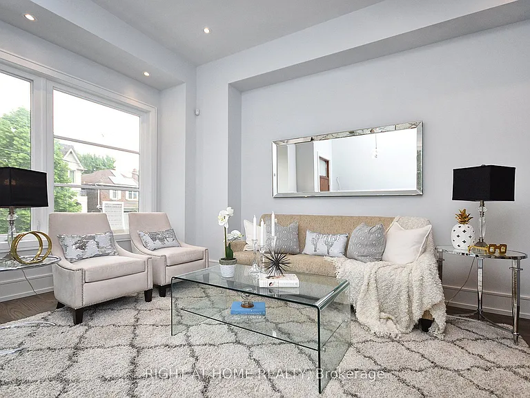 177 Ranleigh Ave — Photo 4