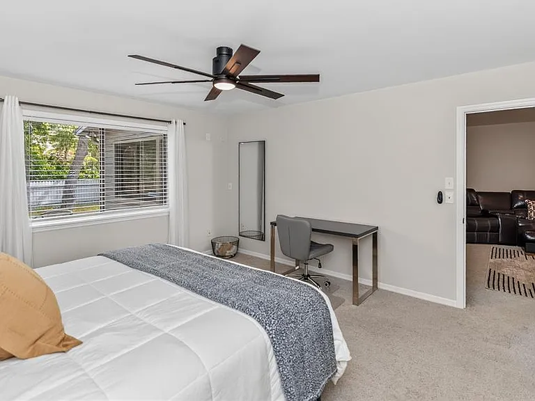 172 Deer Lake Cir — Photo 20
