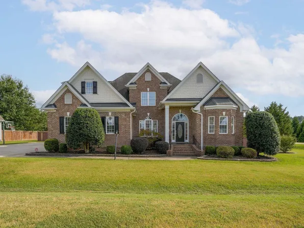8420 Greythorne Pl, Knightdale, NC 27545