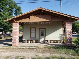 111 W Avenue H, Jarrell, TX 76537