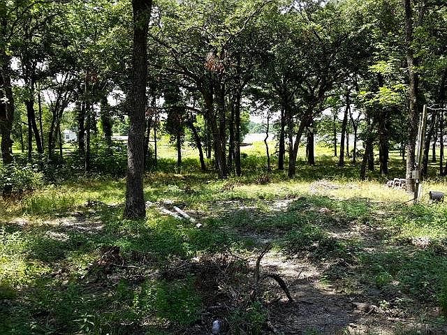 1st image of 32 Oak Landing Cir