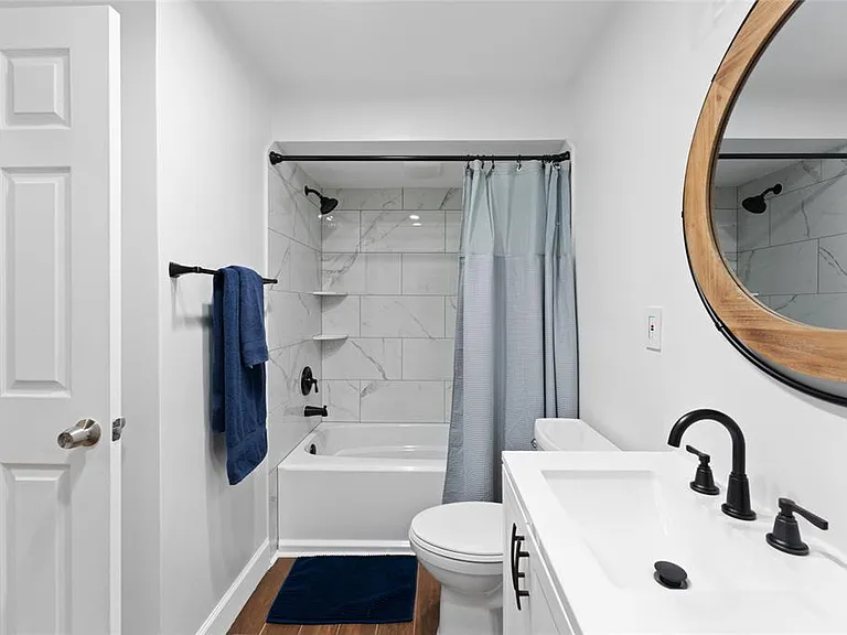 909 Bentwood Ln #1 — Photo 15