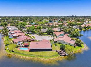 512 NW 104th Ave, Plantation, FL 33324