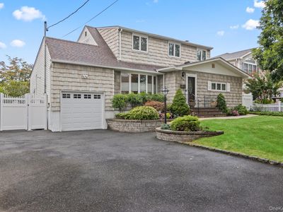 115 N John Street, Massapequa, NY, 11758