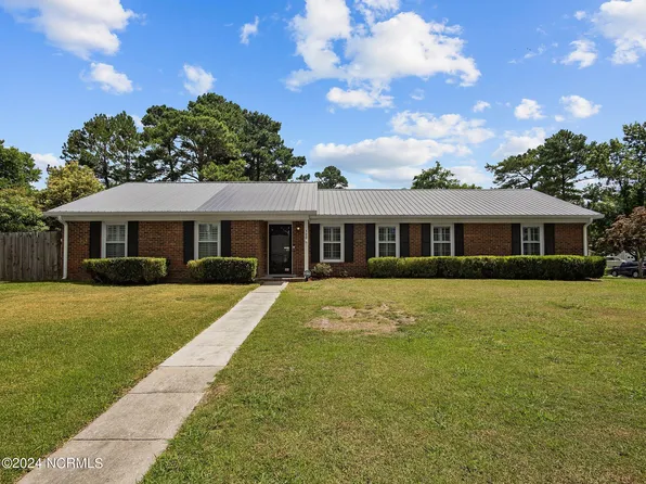 120 Silver Leaf Drive, Jacksonville, NC 28546