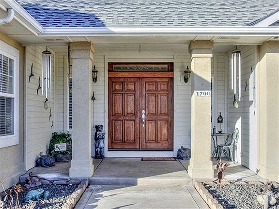 4th image of 1700 W Sunset Dr