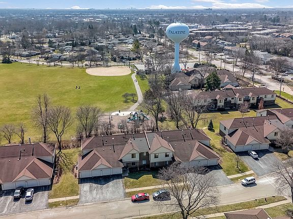 3rd image of 823 E Coach Rd Unit 8