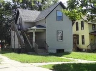 2236 8th St, Rockford, IL 61104