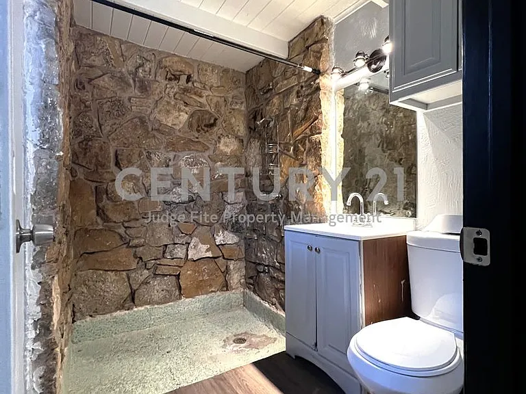 5205 Calloway St #B — Photo 13