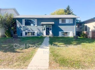 10226 154th St NW, Edmonton, AB T5P 2H4