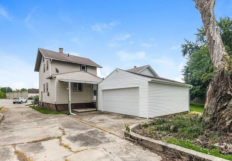 1605 S Yellow Springs St — Photo 3