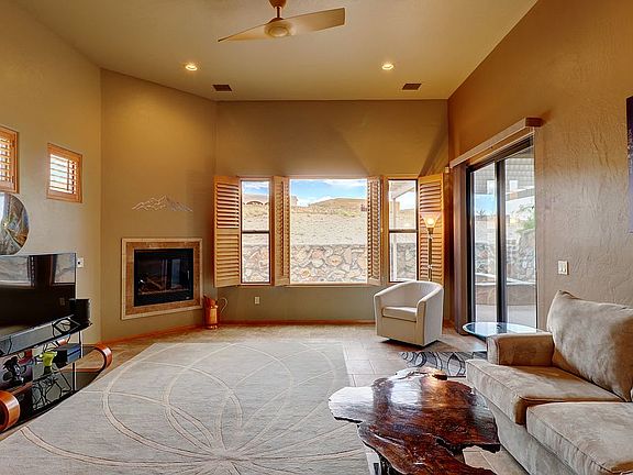 5th image of 4426 Levante Dr