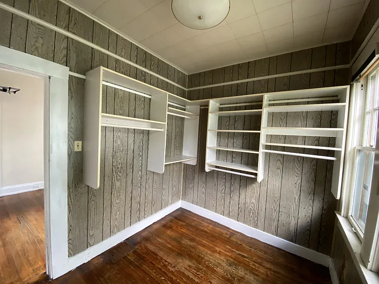 5001 Farrell Ave — Photo 11