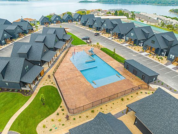 2nd image of 165 Rocky Shores Ridge #44