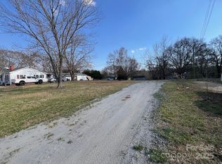 1652 Doggett Rd, Forest City, NC 28043