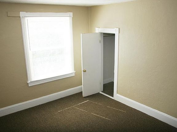 2nd image of 651 Wells St APT 2