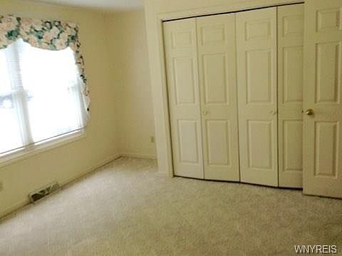 2nd image of 16 Appletree Ct #D-2