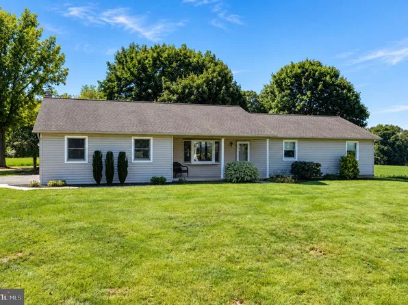 295 Dryville Rd, Fleetwood, PA 19522