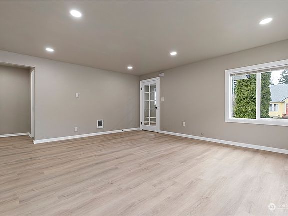 3rd image of 502 Milroy Street NW #A