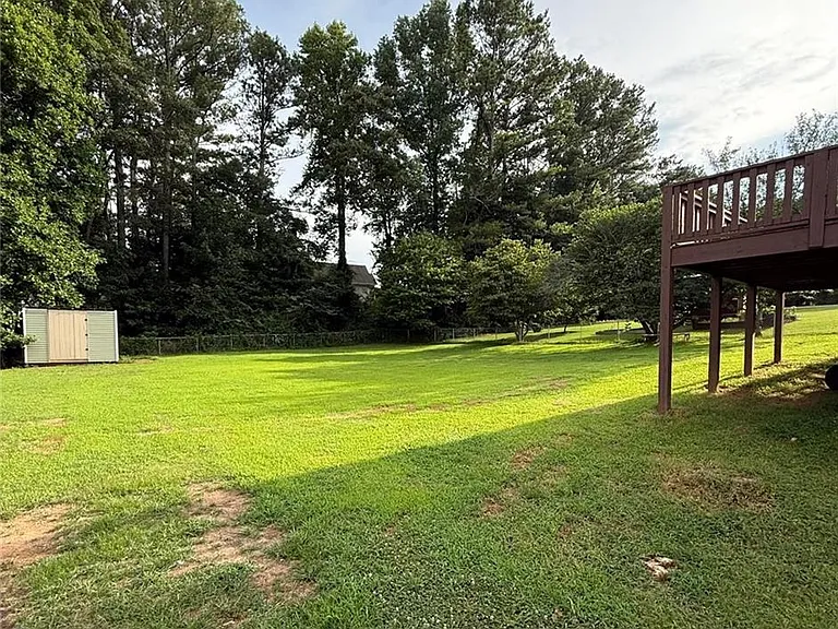 154 Camden Woods Dr — Photo 56