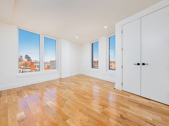 4th image of 33 Franklin St #603