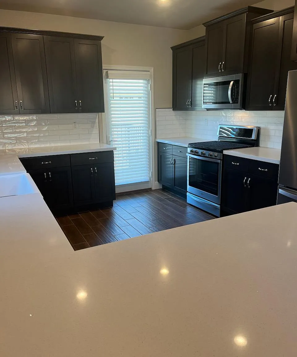 4 bed, 1918 sqft, $3,400 — Photo 3