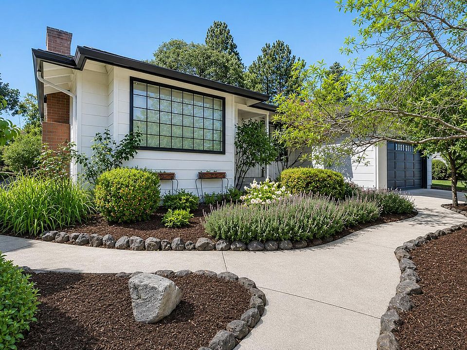 1st image of 2446 Heritage Way