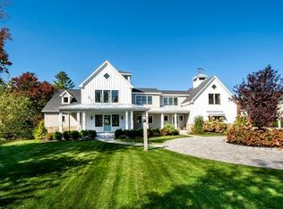 55 Canoe Club Ln, Pembroke, MA 02359