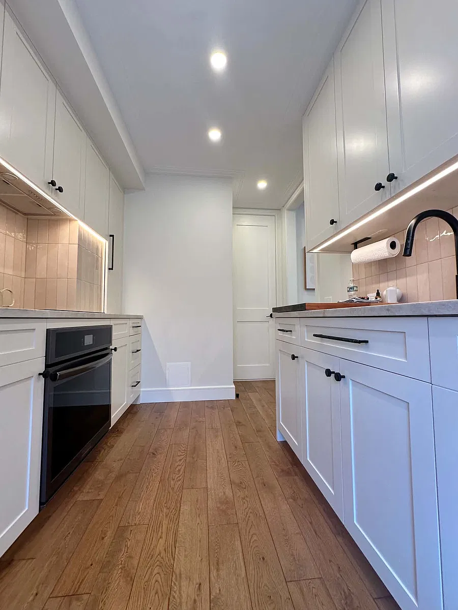Building Photo - 168 Meserole Ave #3