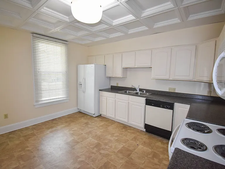 309 Center St — Photo 6