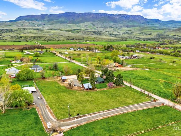 8000 Kirkpatrick Rd, Sweet, ID 83670