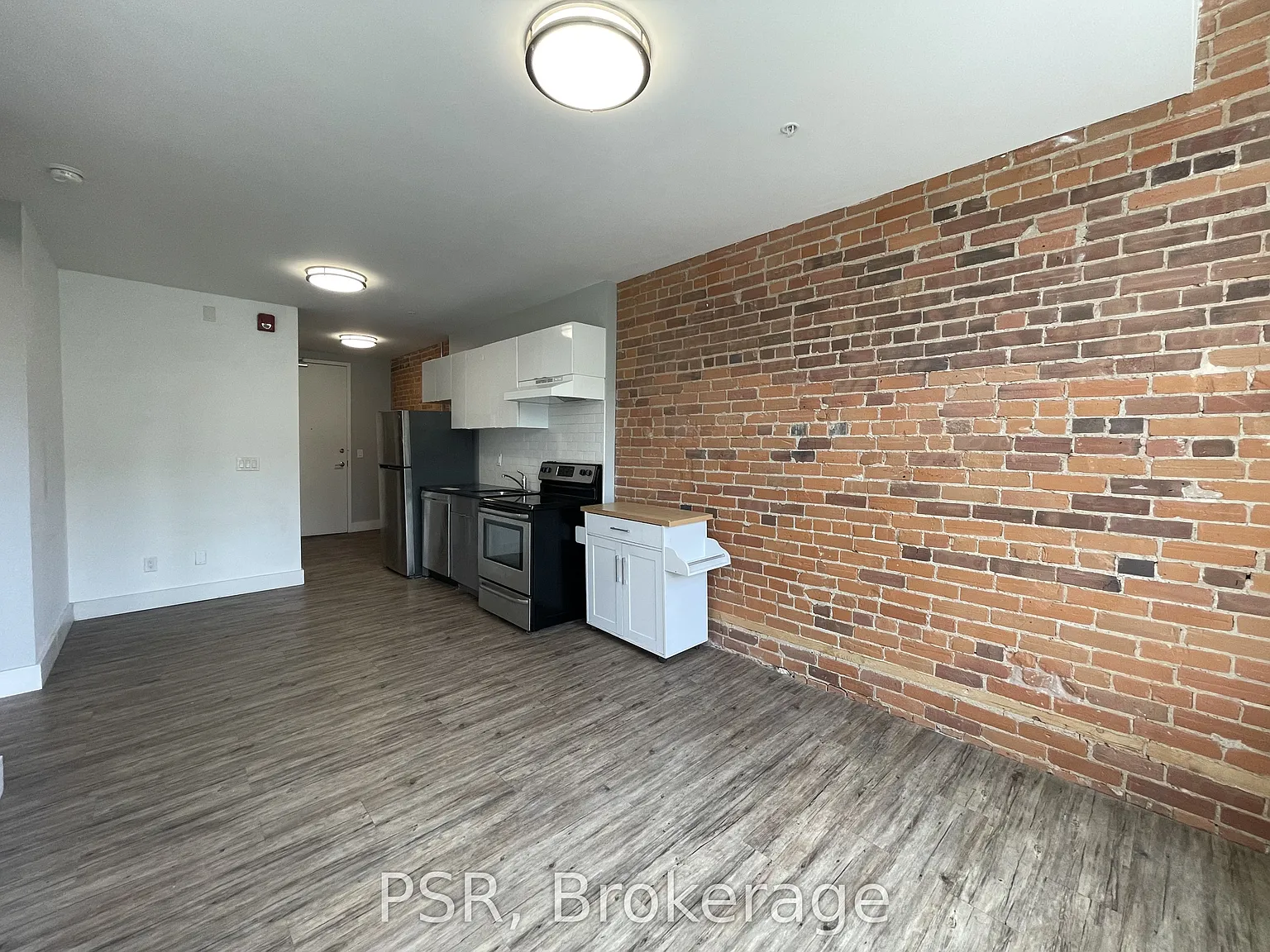 2 bed, $2,400 — Photo 4