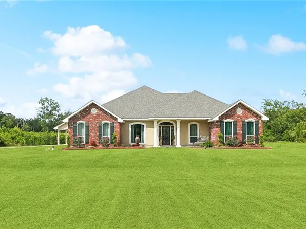 11339 Willow Dr, New Orleans, LA 70131