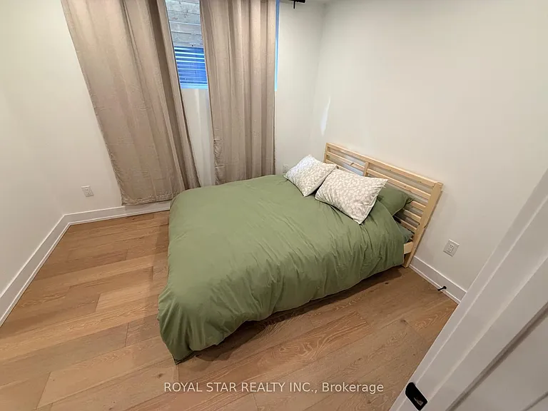 253 Duncairn Ave #B — Photo 11