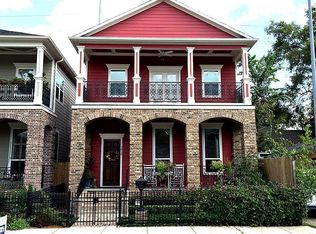 1010 Nicholson St, Houston, TX 77008