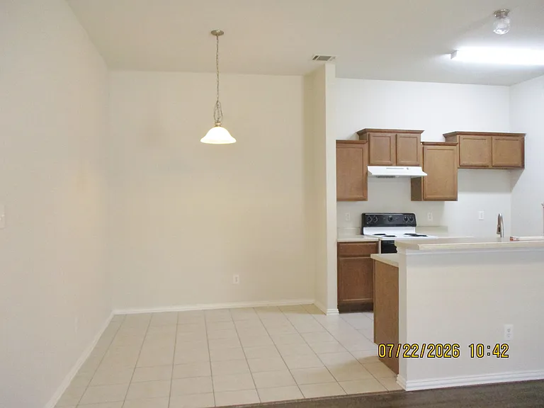 5526 Homestead Rd — Photo 3