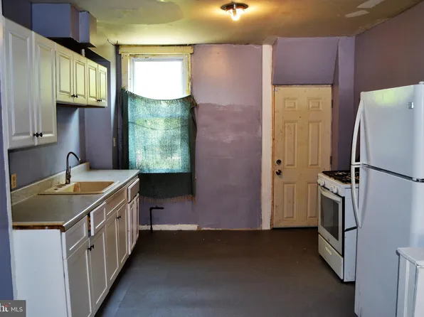 1915 Christian St, Baltimore, MD 21223