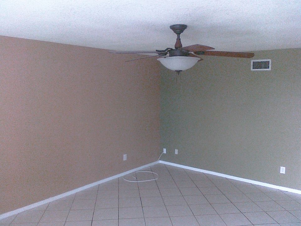1st image of 817 Saugerties Ave