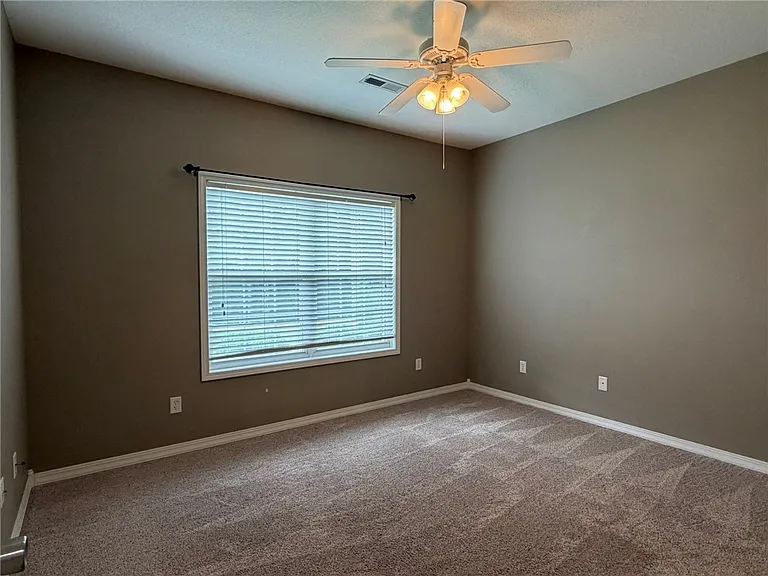 1 Elder Ln — Photo 24