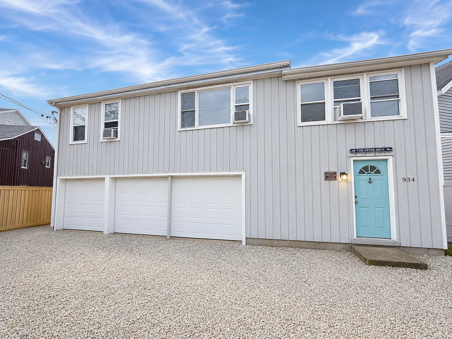 934 Fairfield Beach Rd — Photo 2