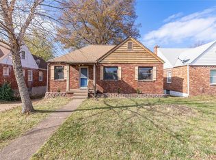 8605 Brinker Ave, Saint Louis, MO 63123