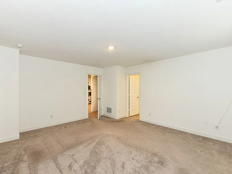 7199 Governors Row S — Photo 14
